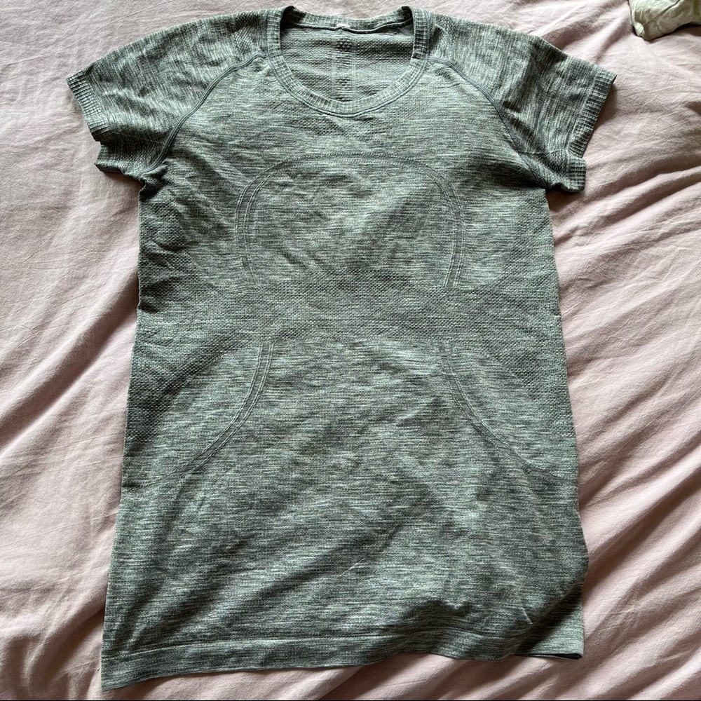 Grey lululemon swiftly t B2-50